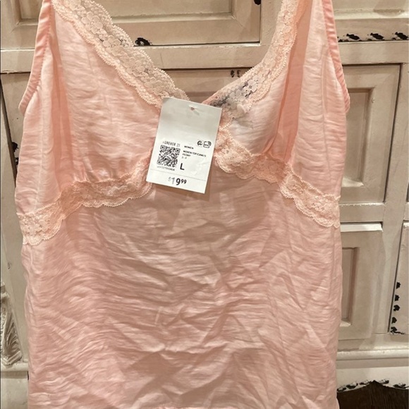 Top - Picture 4 of 4